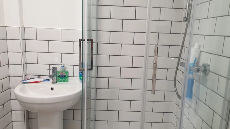 Cranwell Street - 6 Bed (one room remaining) - Thumbnail 20